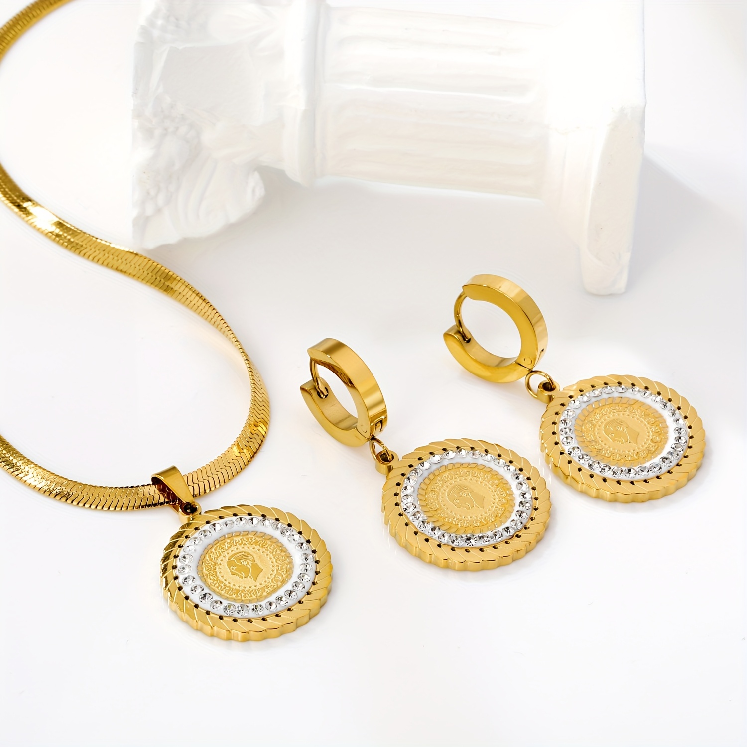 3pcs Golden Portrait Necklace and Earrings Set